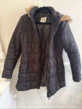 Mudd Black Quilted Puffer Jacket with Faux-Fur Trim Hood